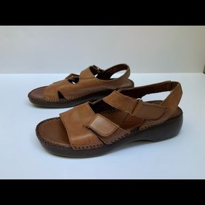 Naturalizer 4U Fit System Sandals